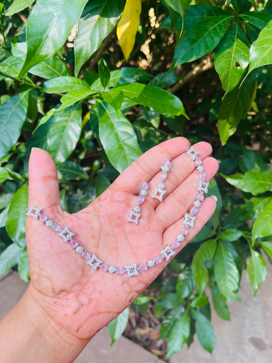 Địa necklace