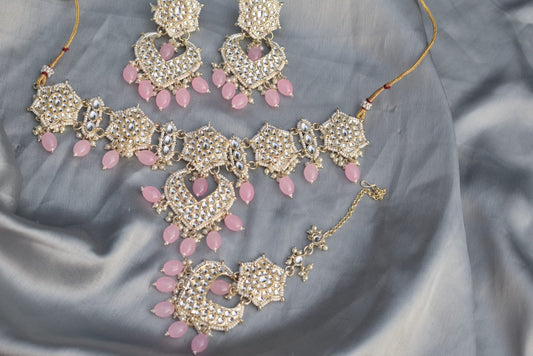 Saleha necklace